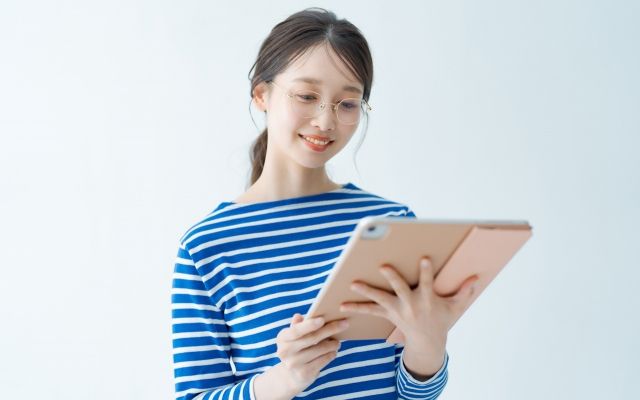 女性