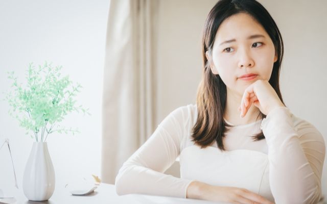 女性