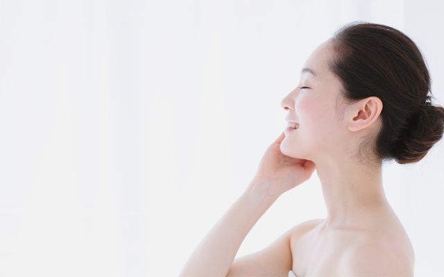 女性