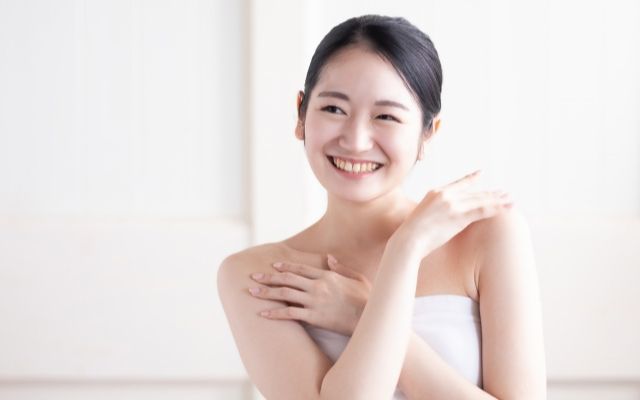 女性