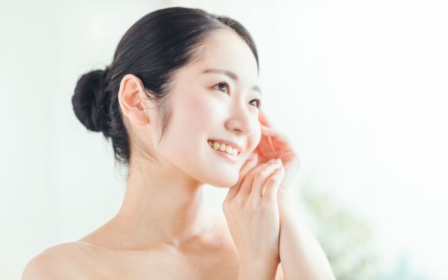 女性